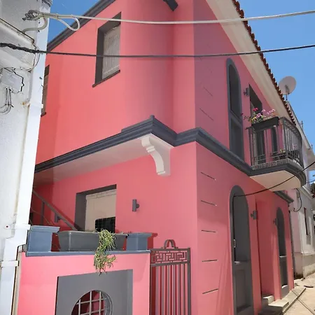 Fouxia-yellow アパート